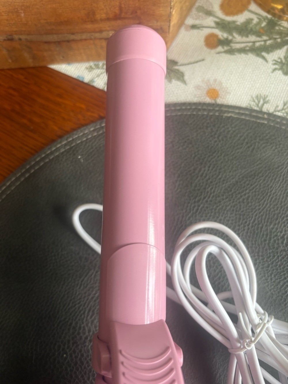Beachwaver B1.25 Rotating Curling Iron Pink Purple 1.25” Barrel Works - Picture 3 of 7